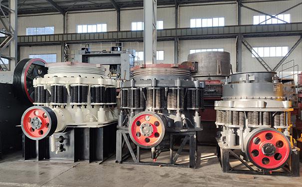 江蘇液壓圓錐破碎機現(xiàn)場視頻圖片