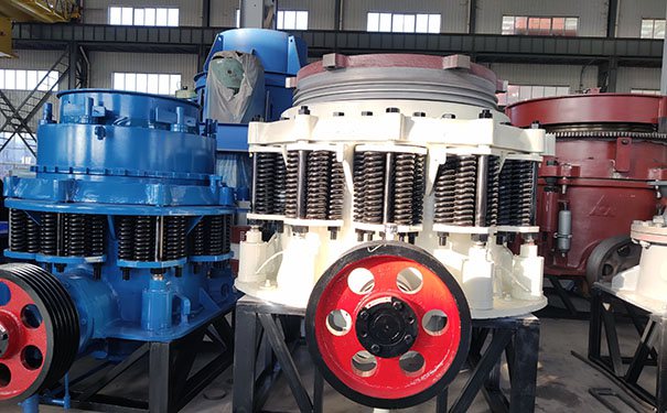 福建液壓圓錐破碎機(jī)現(xiàn)場視頻圖片