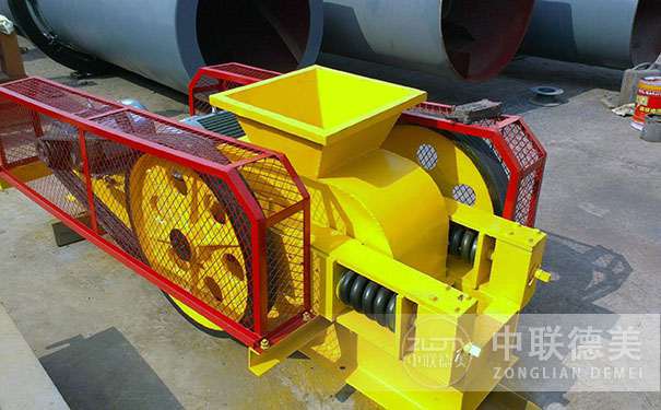 二手大型反擊破碎機(jī)