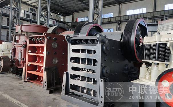 石灰石制砂機(jī)廠家哪個(gè)好？