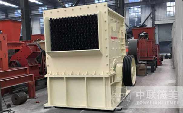 立式板錘制砂機(jī)廠家哪個(gè)好?